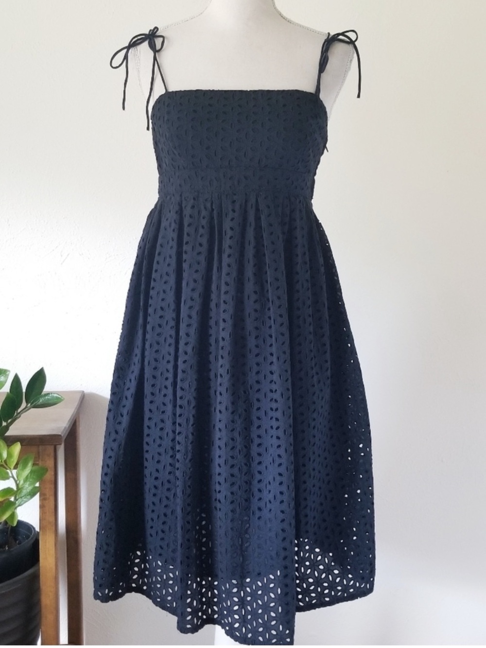 NWT Gap Eyelet Tie Shoulder Babydoll Midi Dress Sz 0